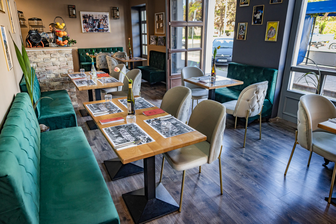 Yu Grill étterem beltere Óbudán